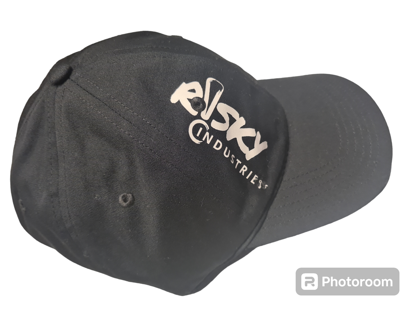 r!sky curved peak cap black