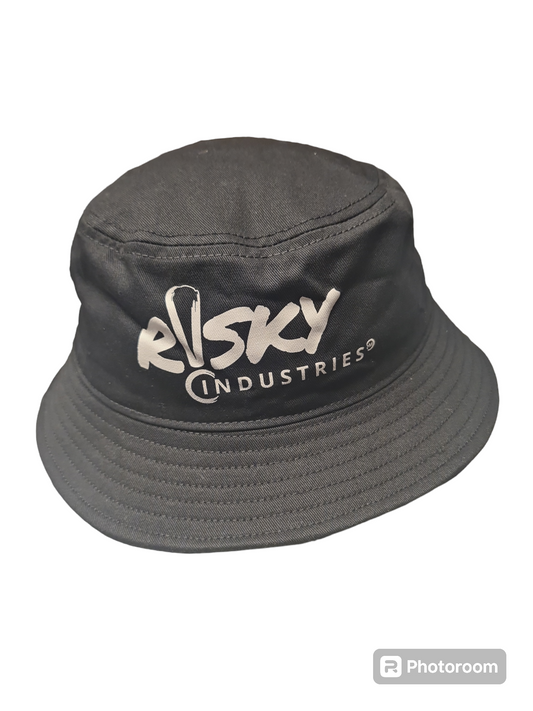 r!sky bucket hat black